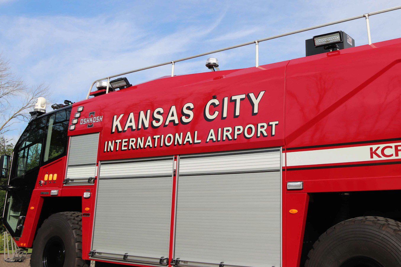 Picture of Oshkosh Striker Units - Photo by Oshkosh Airport Products - Fire Buyer