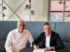 CEO Ronald Verkroost and Managing Director Emile Hippe _ Firebuyer.com