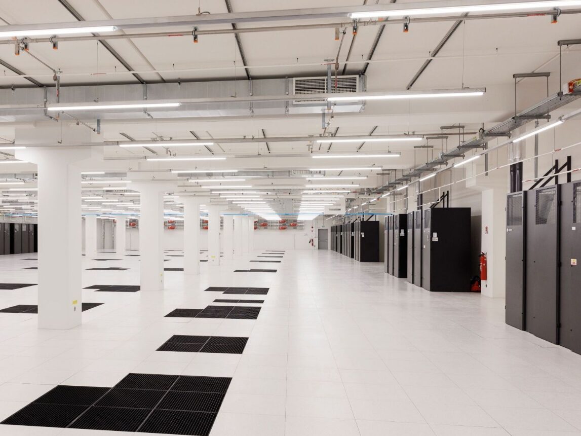 Water mist in data centres. Firebuyer.com